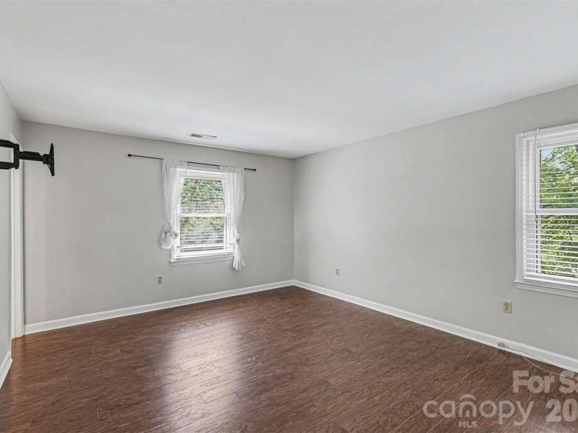 320 Sunnywood Lane, Charlotte, NC 28270.  MLS# CAR4400900, YatesRealty ID 38111. 