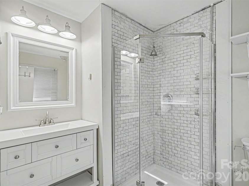 320 Sunnywood Lane, Charlotte, NC 28270.  MLS# CAR4400900, YatesRealty ID 38111. 