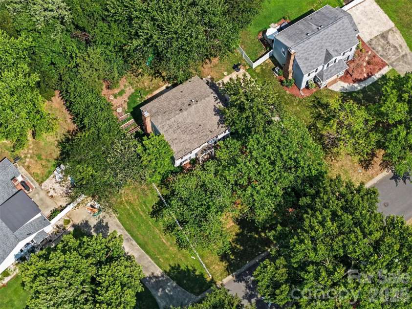 320 Sunnywood Lane, Charlotte, NC 28270.  MLS# CAR4400900, YatesRealty ID 38111. 