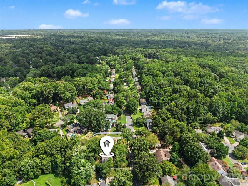 320 Sunnywood Lane, Charlotte, NC 28270.  MLS# CAR4400900, YatesRealty ID 38111. 