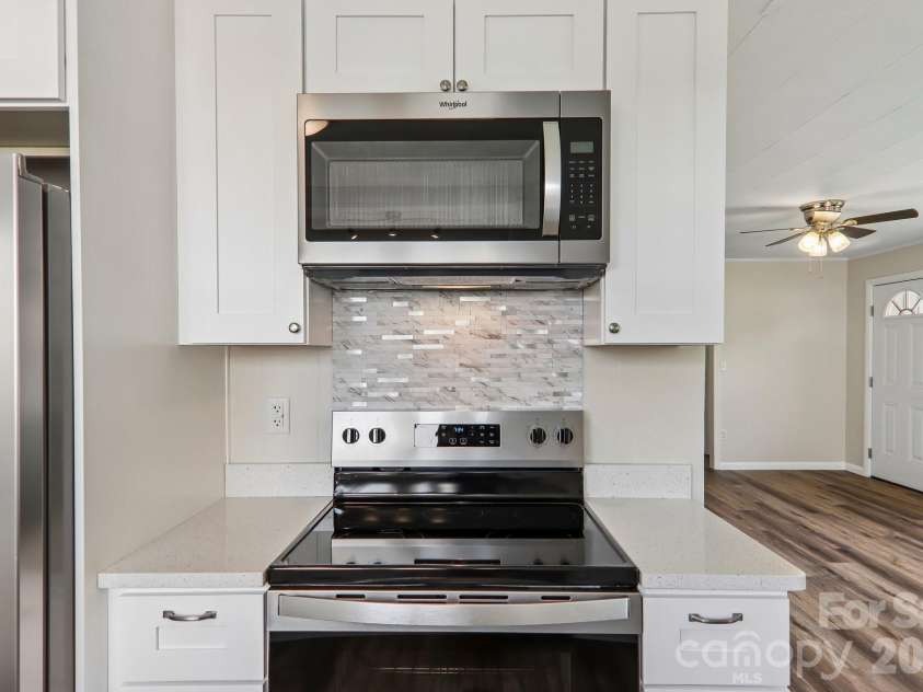 363 Killian Street, Waynesville, NC 28786.  MLS# CAR4400231, YatesRealty ID 38113. 