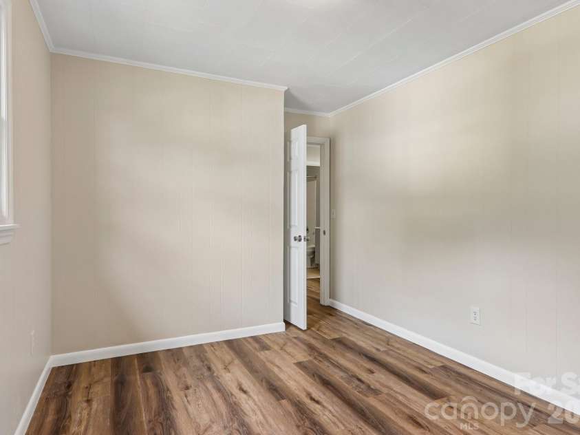 363 Killian Street, Waynesville, NC 28786.  MLS# CAR4400231, YatesRealty ID 38113. 
