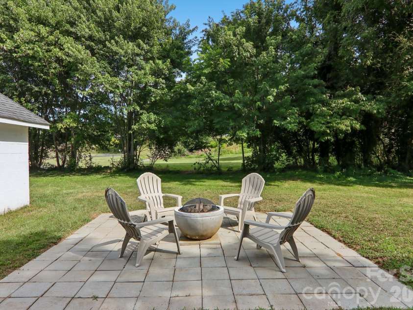 363 Killian Street, Waynesville, NC 28786.  MLS# CAR4400231, YatesRealty ID 38113. 
