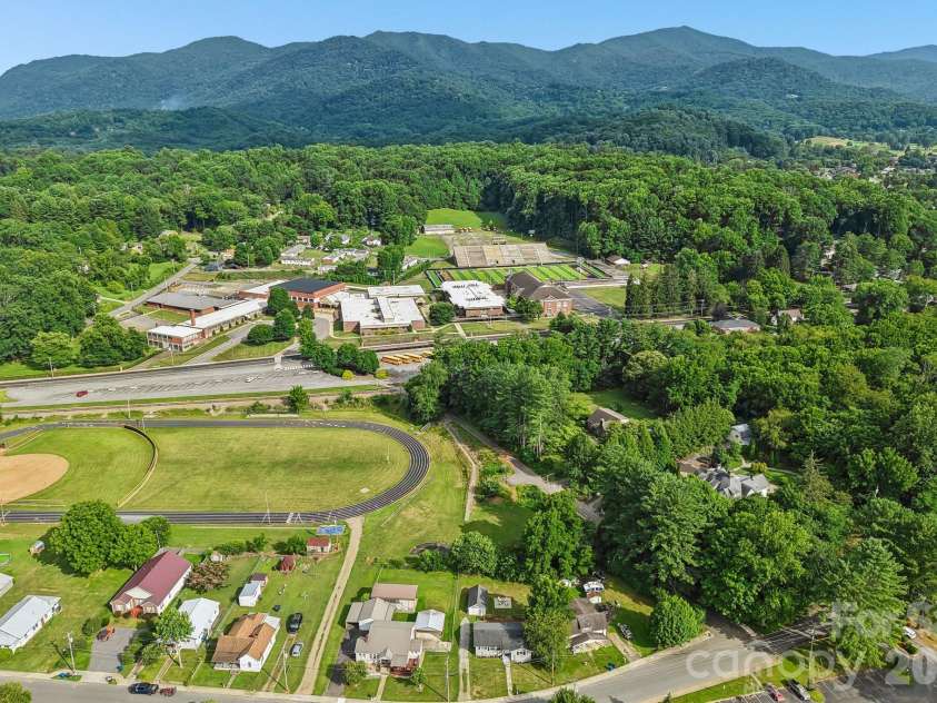 363 Killian Street, Waynesville, NC 28786.  MLS# CAR4400231, YatesRealty ID 38113. 