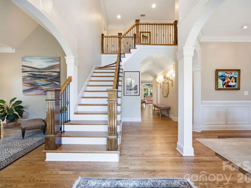18416 Peninsula Club Drive, Cornelius, NC 28031.  MLS# CAR4404341, YatesRealty ID 38114. 