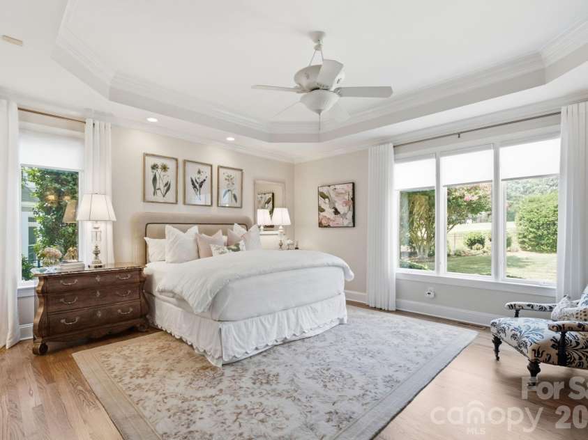 18416 Peninsula Club Drive, Cornelius, NC 28031.  MLS# CAR4404341, YatesRealty ID 38114. 