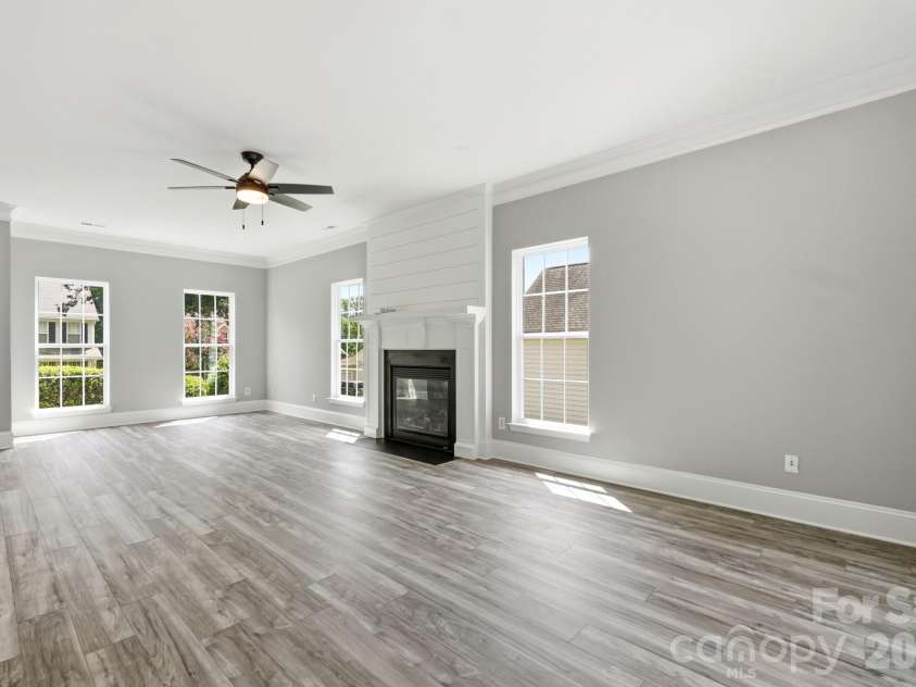 1412 Autumn Ridge Lane, Fort Mill, SC 29708.  MLS# CAR4403626, YatesRealty ID 38116. 