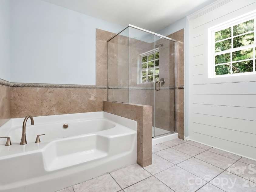 1412 Autumn Ridge Lane, Fort Mill, SC 29708.  MLS# CAR4403626, YatesRealty ID 38116. 