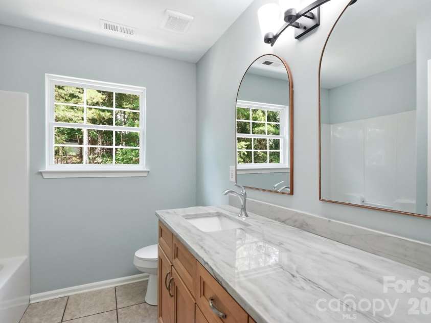 1412 Autumn Ridge Lane, Fort Mill, SC 29708.  MLS# CAR4403626, YatesRealty ID 38116. 