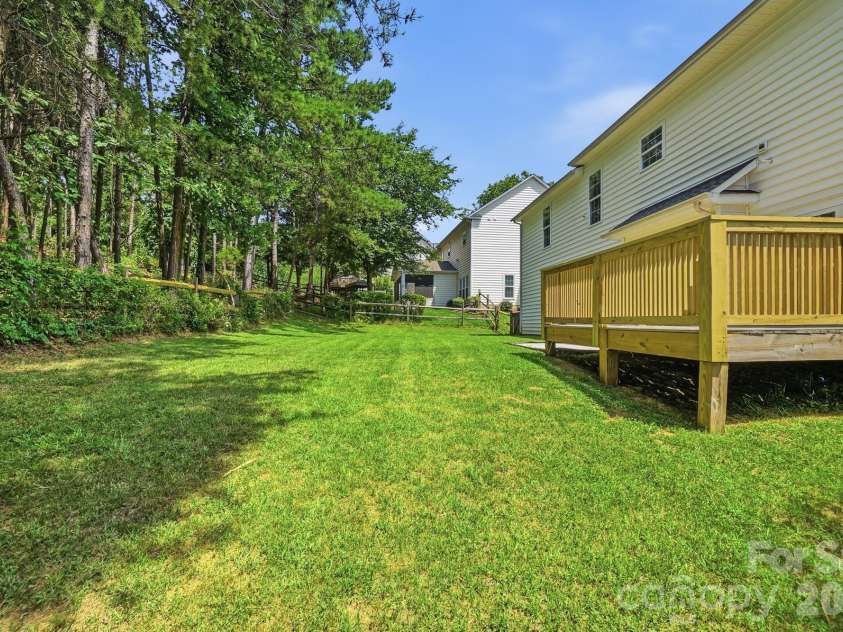 1412 Autumn Ridge Lane, Fort Mill, SC 29708.  MLS# CAR4403626, YatesRealty ID 38116. 