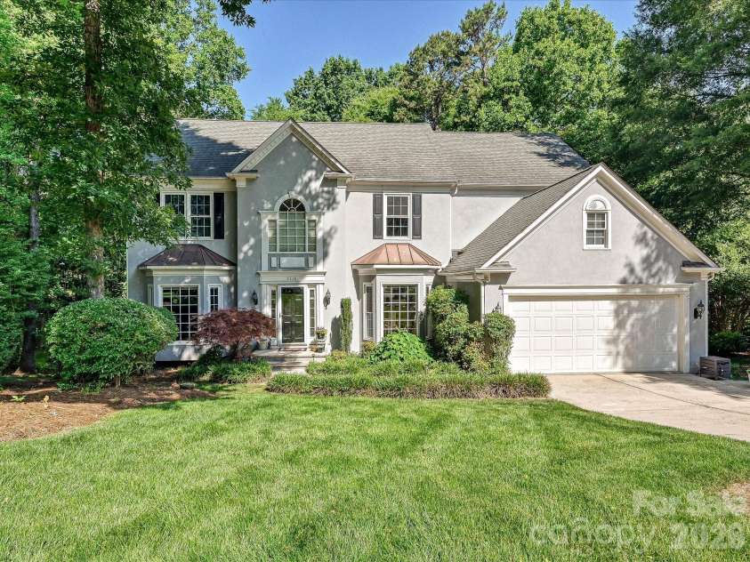 5710 Kinglet Lane, Charlotte, NC 28269.  MLS# CAR4398828, YatesRealty ID 38117. 