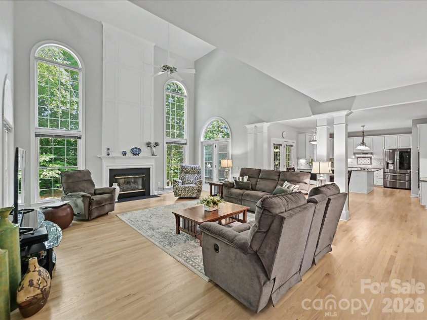 5710 Kinglet Lane, Charlotte, NC 28269.  MLS# CAR4398828, YatesRealty ID 38117. 
