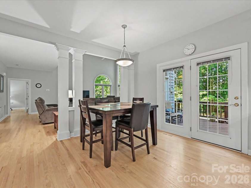 5710 Kinglet Lane, Charlotte, NC 28269.  MLS# CAR4398828, YatesRealty ID 38117. 