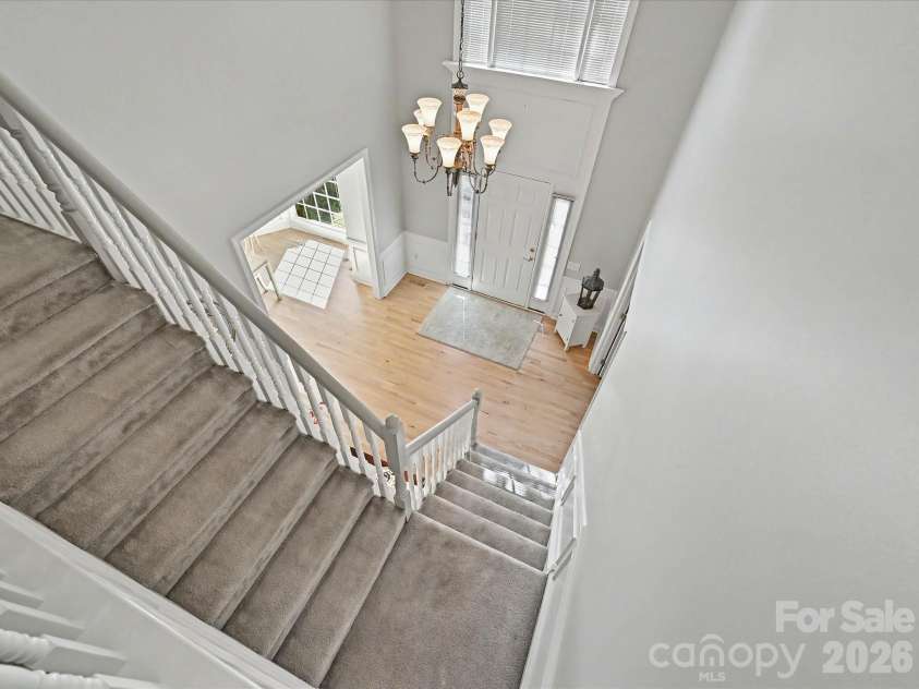 5710 Kinglet Lane, Charlotte, NC 28269.  MLS# CAR4398828, YatesRealty ID 38117. 