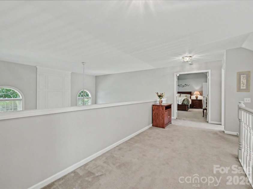 5710 Kinglet Lane, Charlotte, NC 28269.  MLS# CAR4398828, YatesRealty ID 38117. 