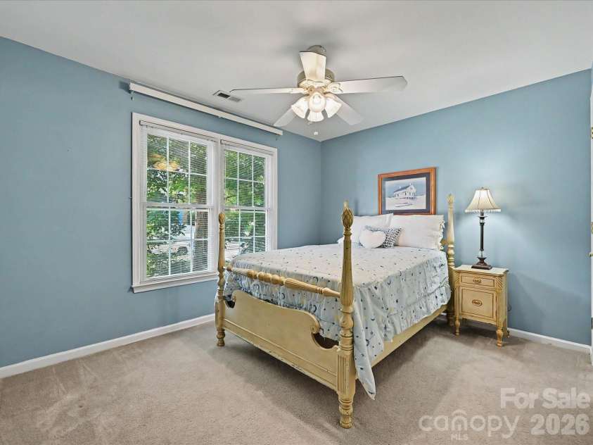 5710 Kinglet Lane, Charlotte, NC 28269.  MLS# CAR4398828, YatesRealty ID 38117. 
