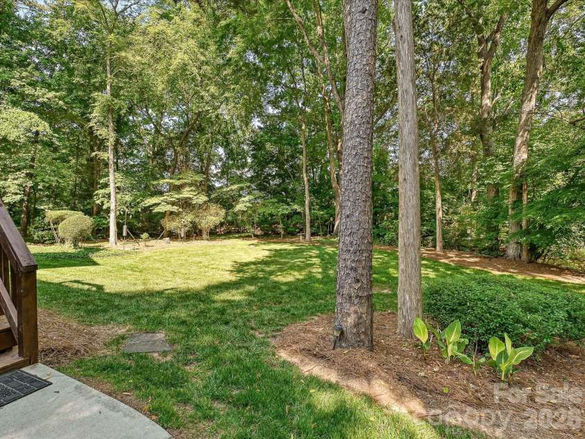 5710 Kinglet Lane, Charlotte, NC 28269.  MLS# CAR4398828, YatesRealty ID 38117. 