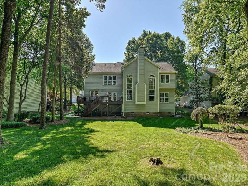 5710 Kinglet Lane, Charlotte, NC 28269.  MLS# CAR4398828, YatesRealty ID 38117. 