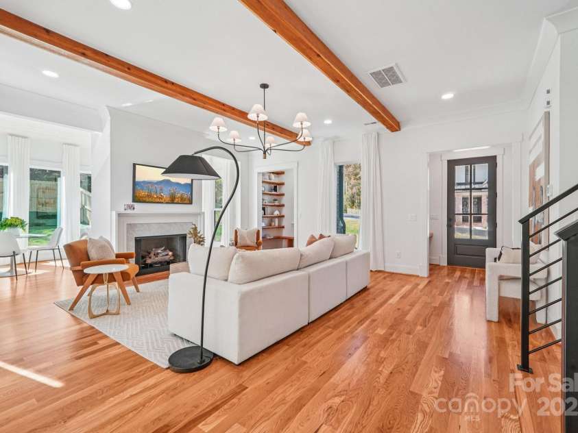 132 Sardis Lane, Charlotte, NC 28270.  MLS# CAR4320074, YatesRealty ID 3812. 