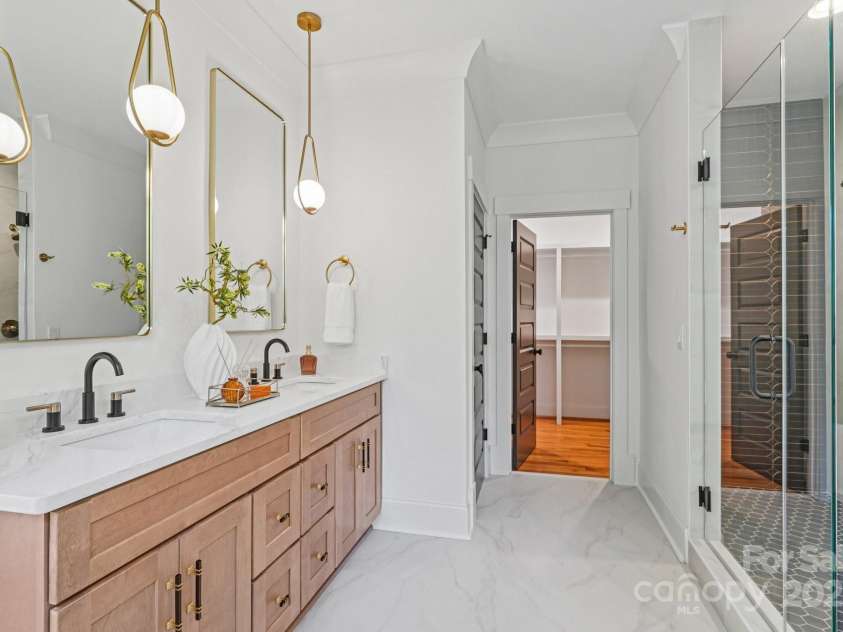 132 Sardis Lane, Charlotte, NC 28270.  MLS# CAR4320074, YatesRealty ID 3812. 