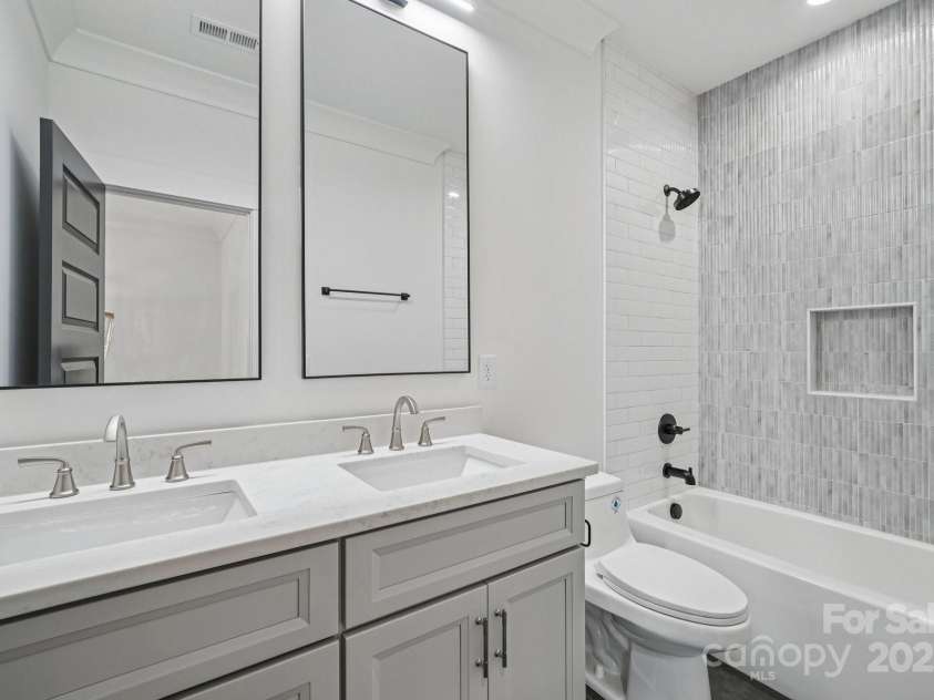 132 Sardis Lane, Charlotte, NC 28270.  MLS# CAR4320074, YatesRealty ID 3812. 