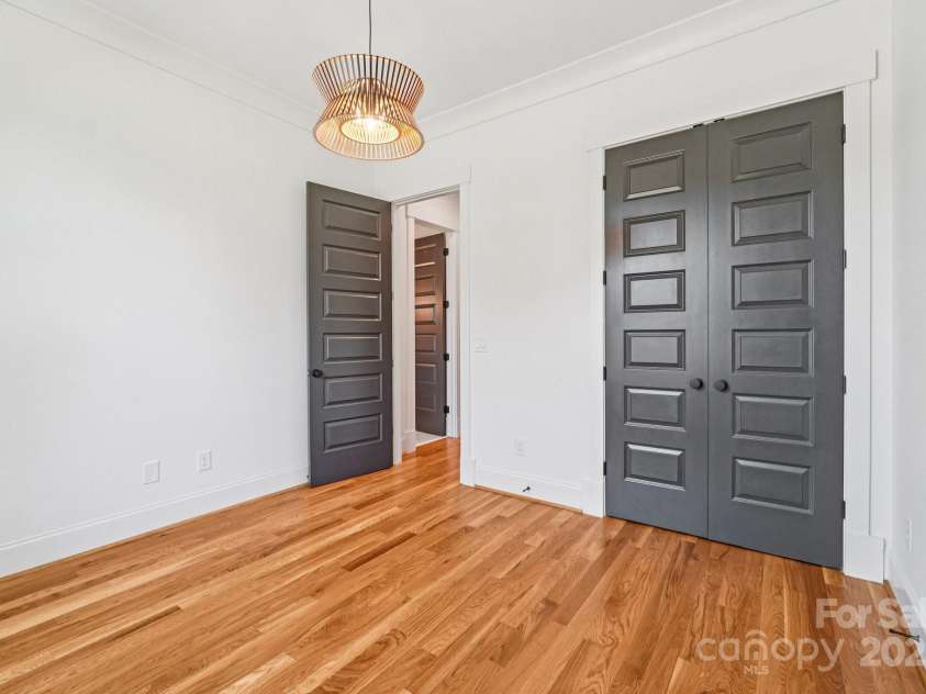 132 Sardis Lane, Charlotte, NC 28270.  MLS# CAR4320074, YatesRealty ID 3812. 