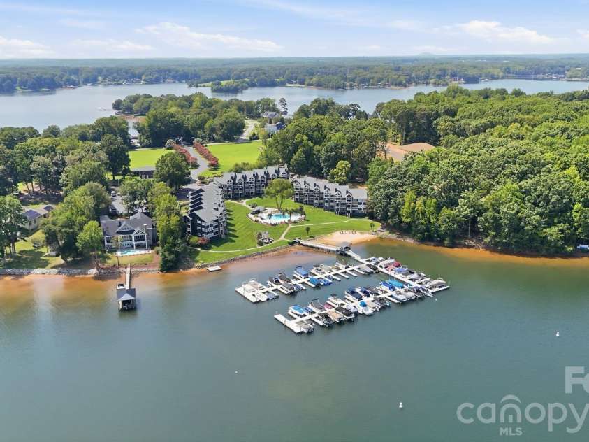 2135 Regatta Lane, Denver, NC 28037.  MLS# CAR4416821, YatesRealty ID 3812. 