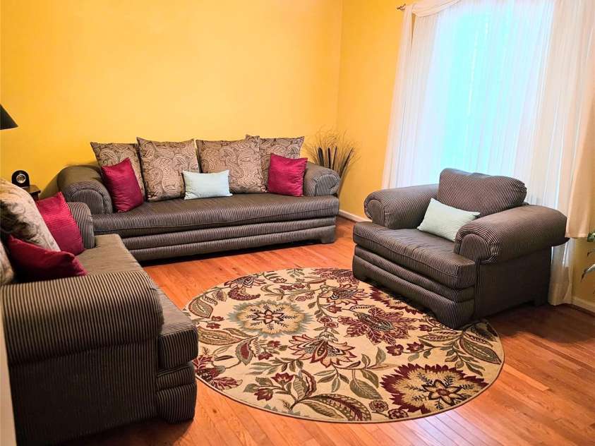 4022 Meadowview Hills Drive, Charlotte, NC 28269.  MLS# CAR4403155, YatesRealty ID 38122. Make it fit your needs