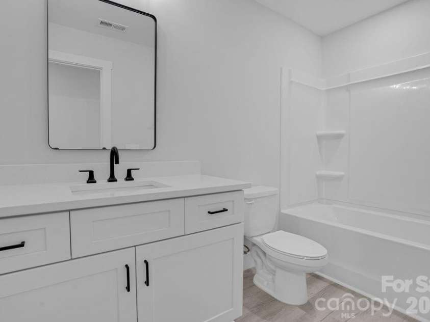 4641 Graybirch Drive, Maiden, NC 28650.  MLS# CAR4402381, YatesRealty ID 38123. 