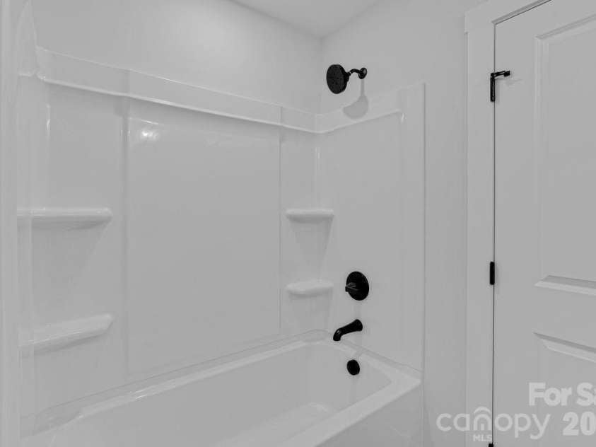 4641 Graybirch Drive, Maiden, NC 28650.  MLS# CAR4402381, YatesRealty ID 38123. 
