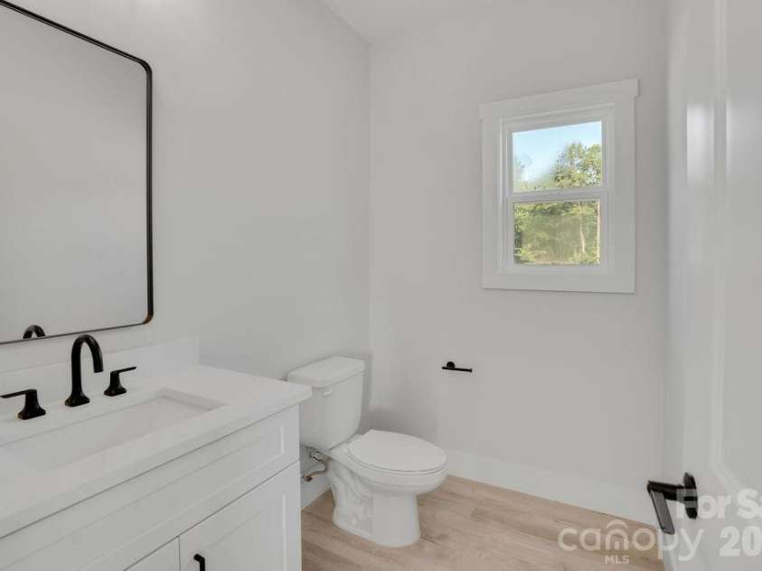4629 Graybirch Drive, Maiden, NC 28650.  MLS# CAR4402358, YatesRealty ID 38124. 