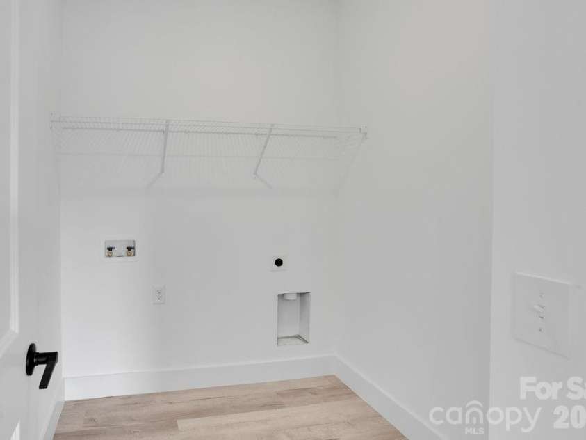 4629 Graybirch Drive, Maiden, NC 28650.  MLS# CAR4402358, YatesRealty ID 38124. 
