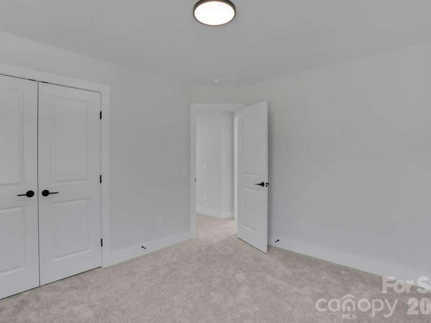 4629 Graybirch Drive, Maiden, NC 28650.  MLS# CAR4402358, YatesRealty ID 38124. 