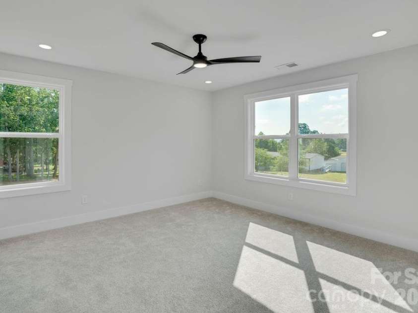 4629 Graybirch Drive, Maiden, NC 28650.  MLS# CAR4402358, YatesRealty ID 38124. 