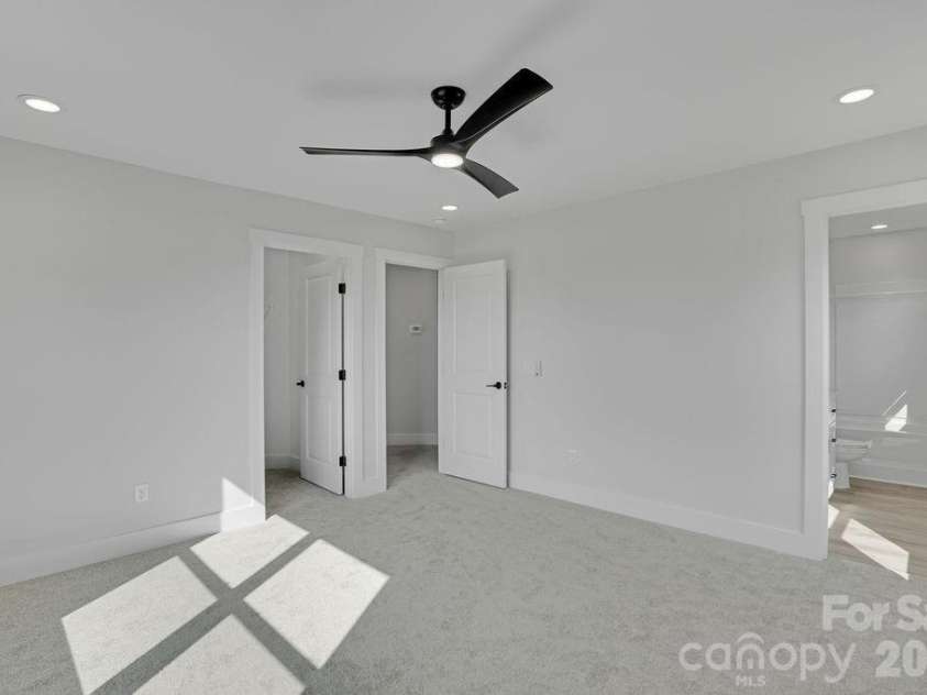4629 Graybirch Drive, Maiden, NC 28650.  MLS# CAR4402358, YatesRealty ID 38124. 