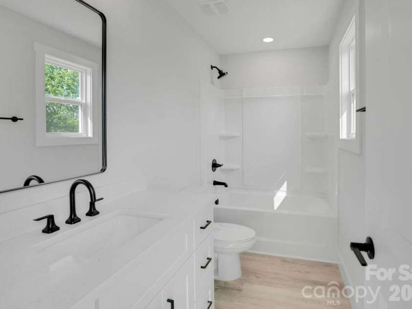 4629 Graybirch Drive, Maiden, NC 28650.  MLS# CAR4402358, YatesRealty ID 38124. 