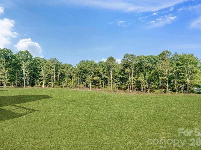 4629 Graybirch Drive, Maiden, NC 28650.  MLS# CAR4402358, YatesRealty ID 38124. 