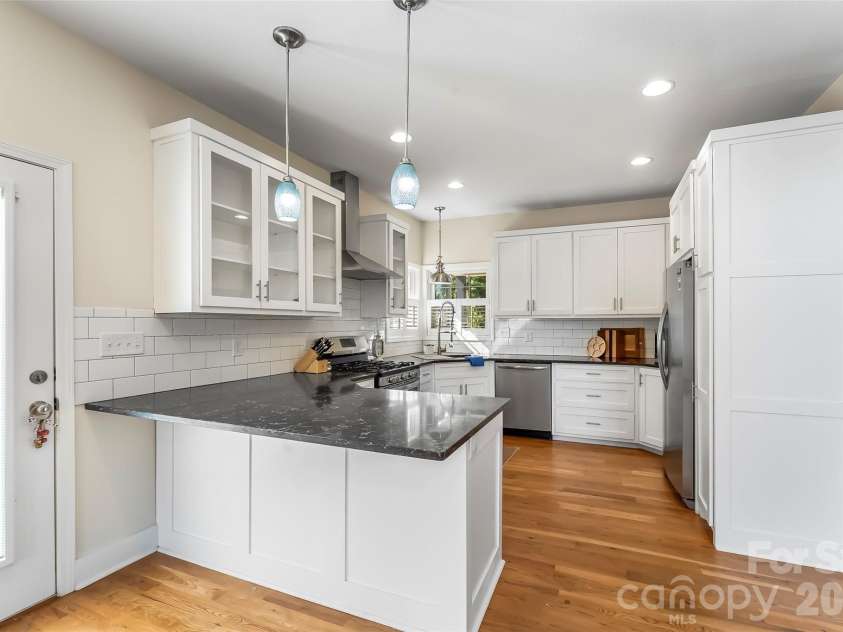 94 Fairway Drive, Nebo, NC 28761.  MLS# CAR4404522, YatesRealty ID 38125. 