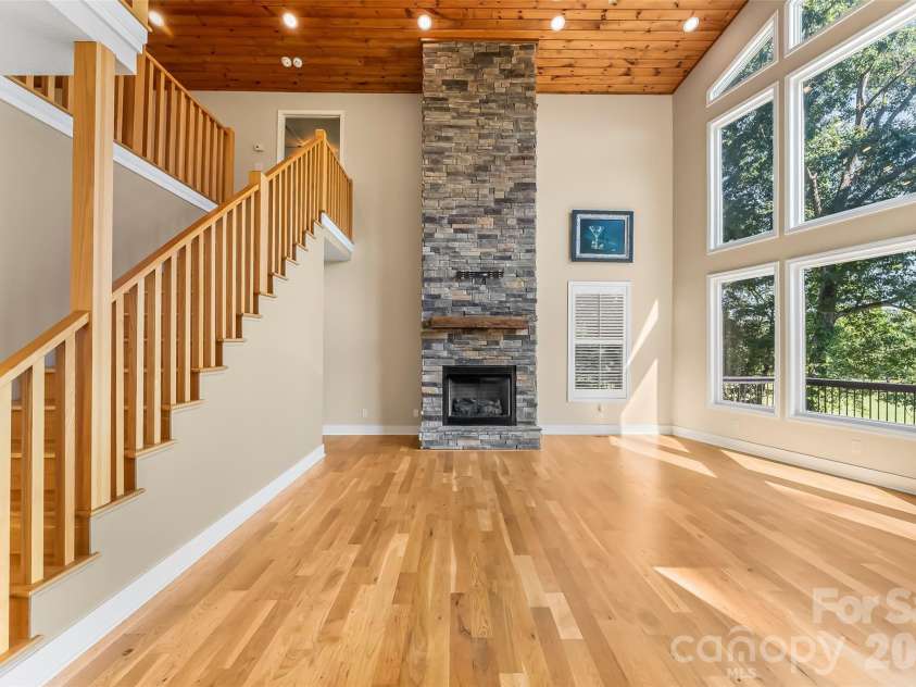 94 Fairway Drive, Nebo, NC 28761.  MLS# CAR4404522, YatesRealty ID 38125. 