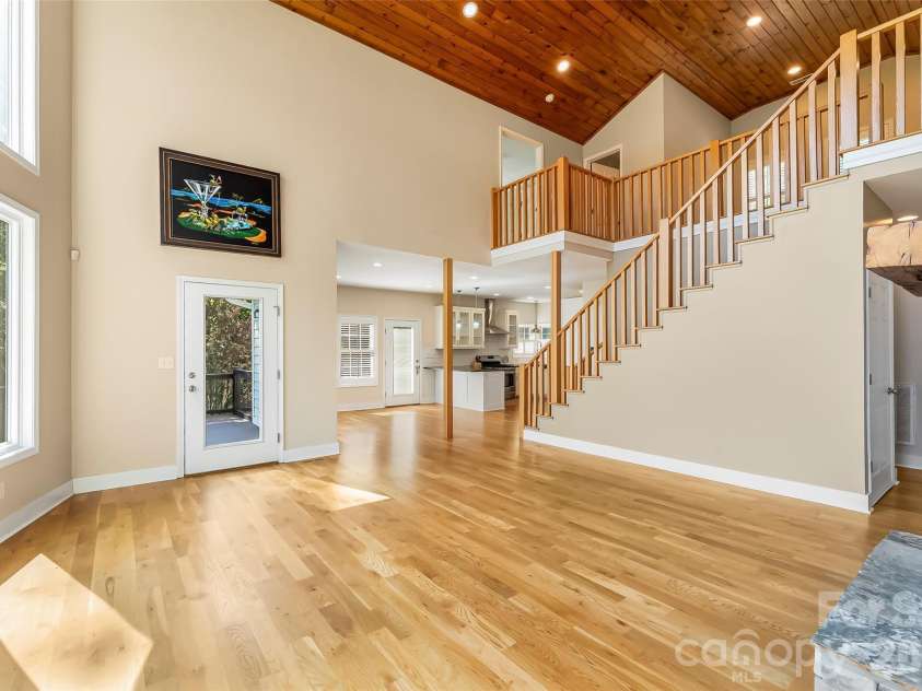 94 Fairway Drive, Nebo, NC 28761.  MLS# CAR4404522, YatesRealty ID 38125. 