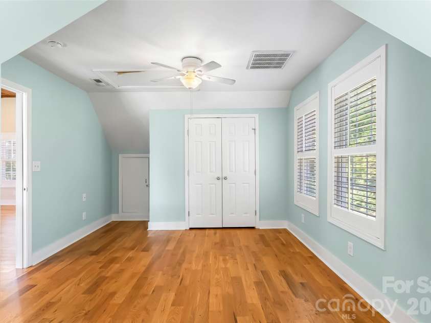 94 Fairway Drive, Nebo, NC 28761.  MLS# CAR4404522, YatesRealty ID 38125. 