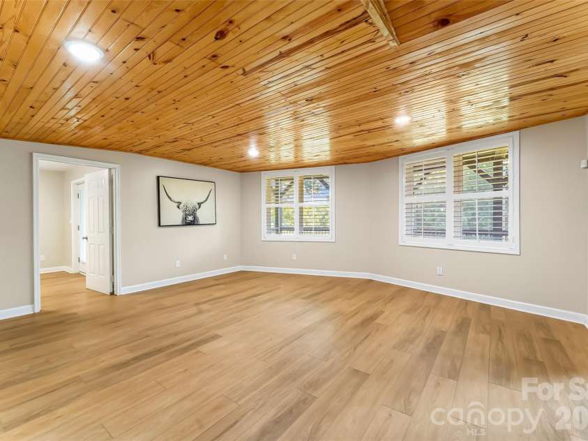 94 Fairway Drive, Nebo, NC 28761.  MLS# CAR4404522, YatesRealty ID 38125. 