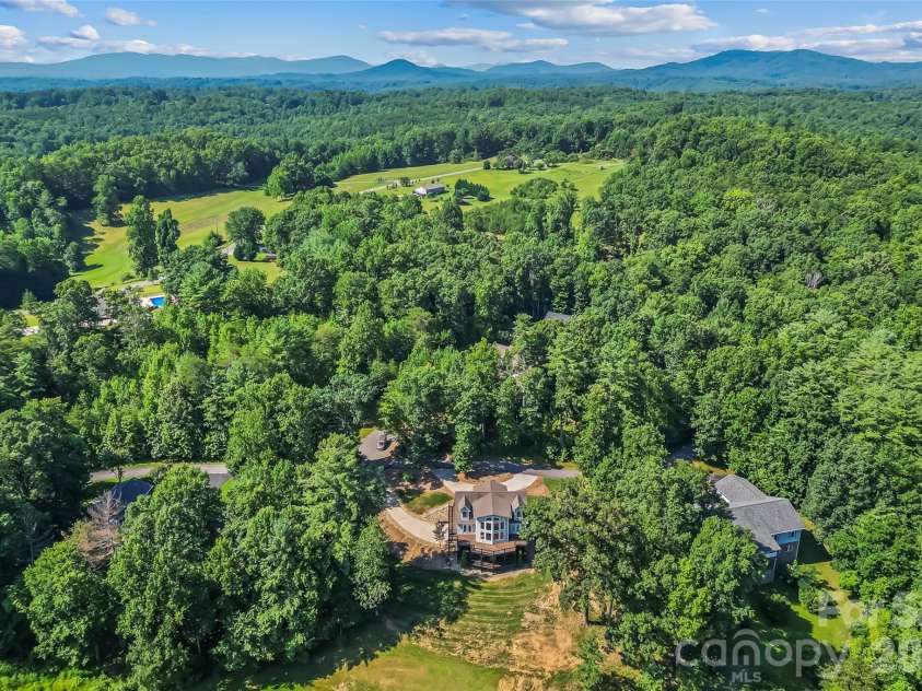 94 Fairway Drive, Nebo, NC 28761.  MLS# CAR4404522, YatesRealty ID 38125. 