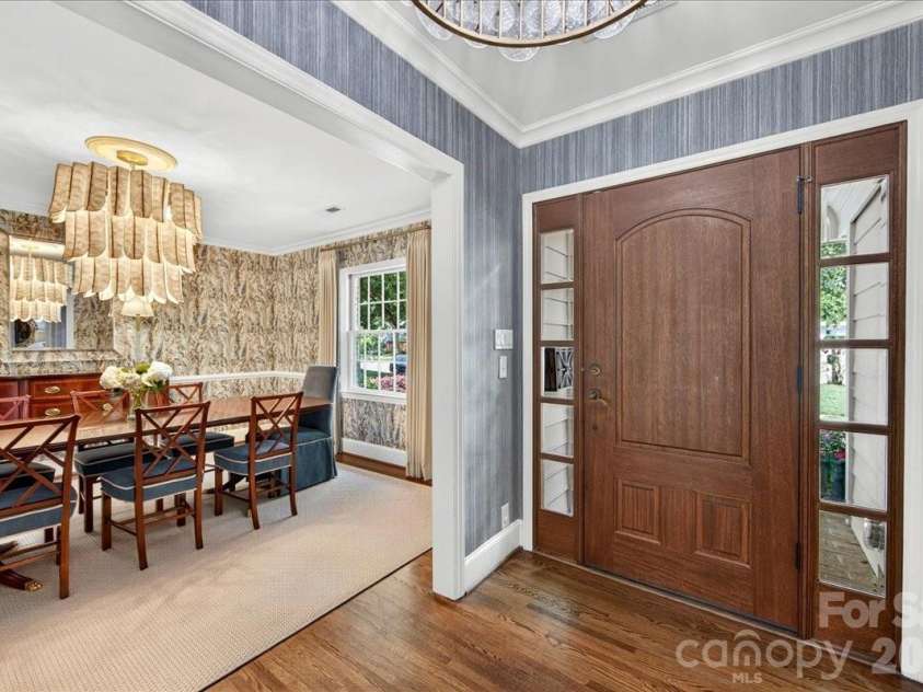 550 Manning Drive, Charlotte, NC 28209.  MLS# CAR4399971, YatesRealty ID 38126. 