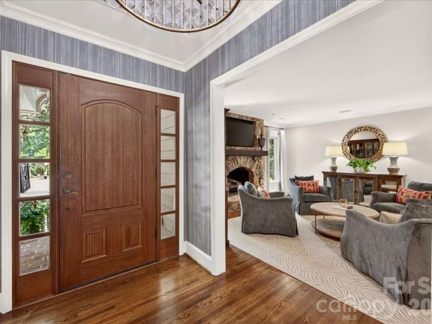 550 Manning Drive, Charlotte, NC 28209.  MLS# CAR4399971, YatesRealty ID 38126. 