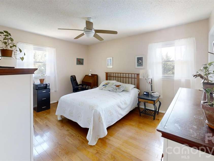 1984 Crestdale Lane, Newton, NC 28658.  MLS# CAR4385955, YatesRealty ID 38127. 