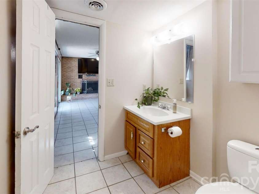 1984 Crestdale Lane, Newton, NC 28658.  MLS# CAR4385955, YatesRealty ID 38127. 