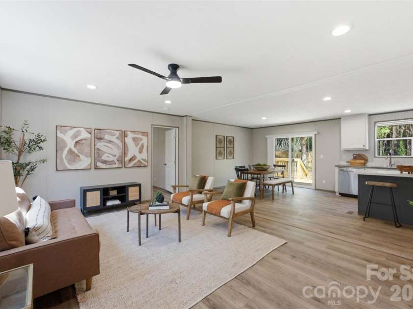 183 Louise Drive, Mooresville, NC 28115.  MLS# CAR4403448, YatesRealty ID 38128. 