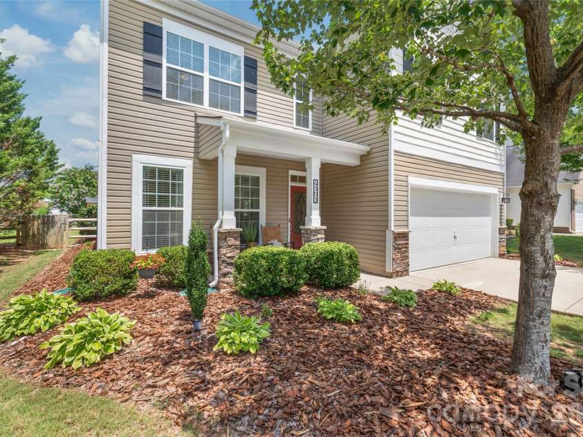 4303 Hampstead Heath Drive, Waxhaw, NC 28173.  MLS# CAR4402437, YatesRealty ID 38129. 