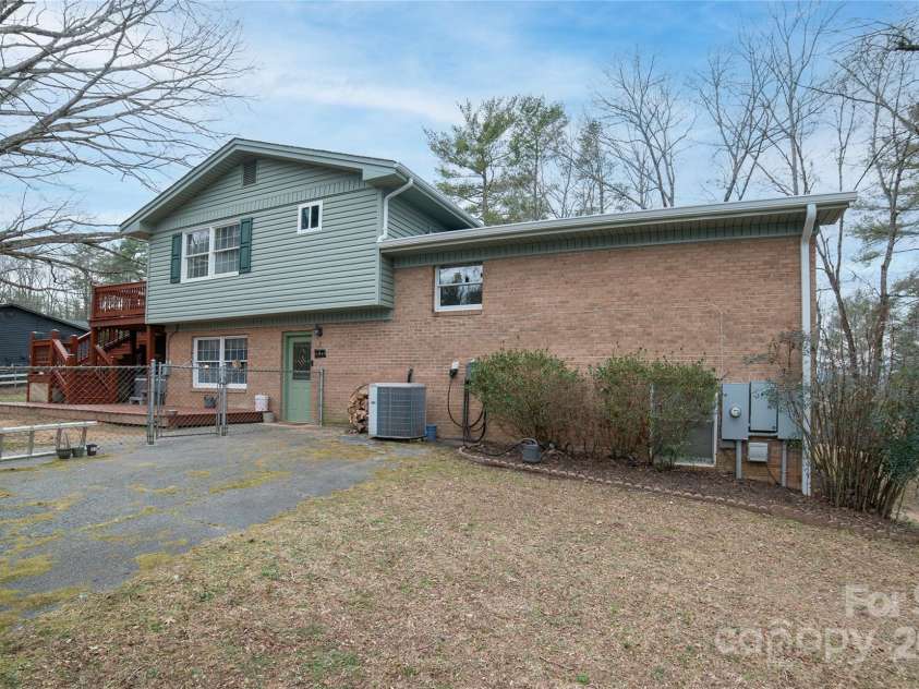 3154 Frank Whisnant Road, Morganton, NC 28655.  MLS# CAR4227309, YatesRealty ID 3813. Ample Parking For Many Guests